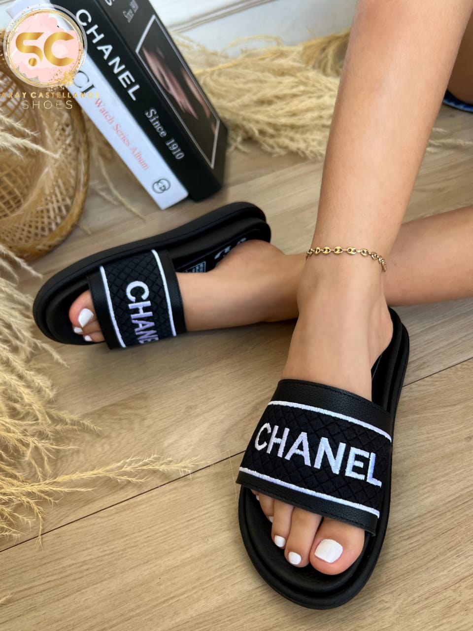 Selected Variant Image